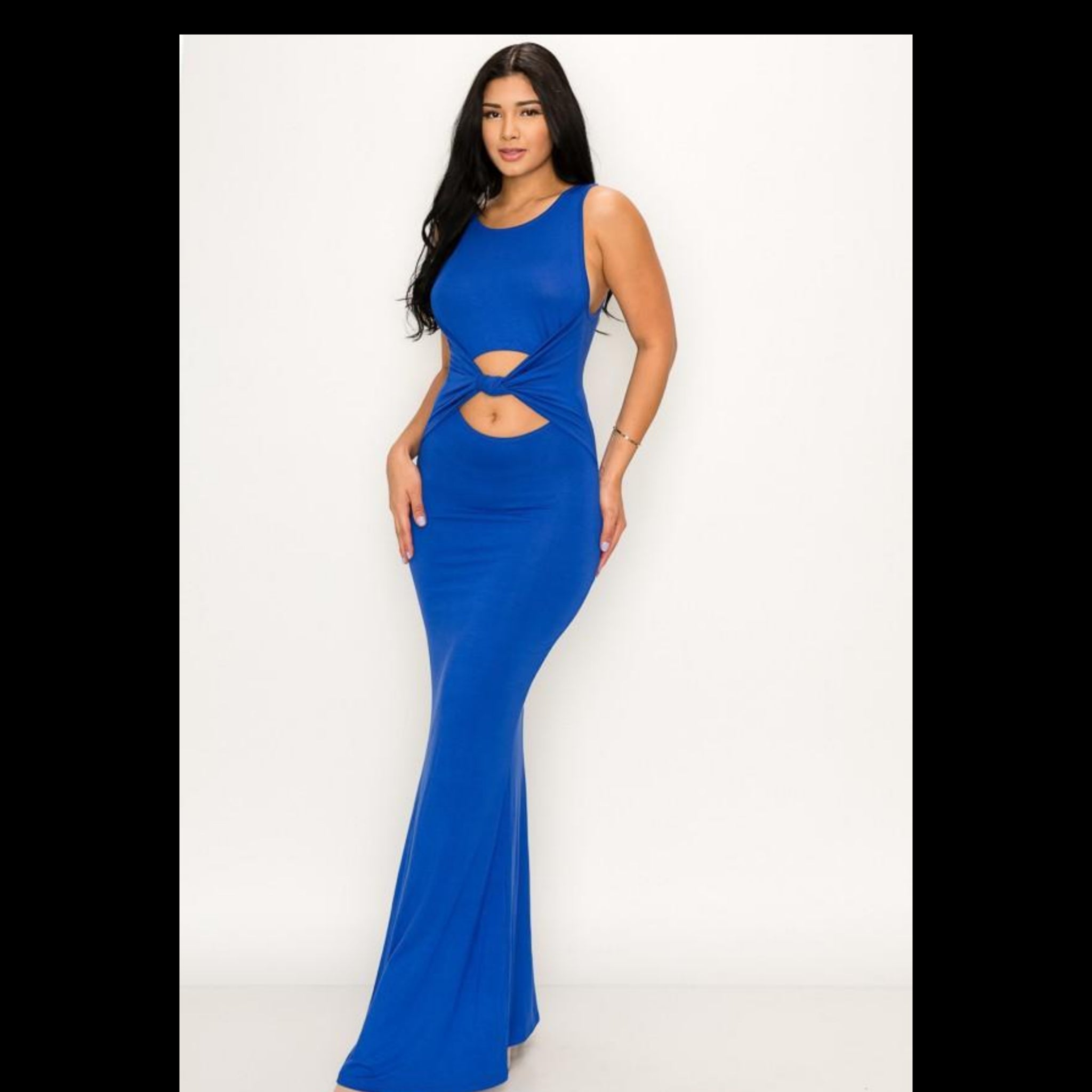 Middle Cut Maxi Dress - STUSH BEAUTIQUE
